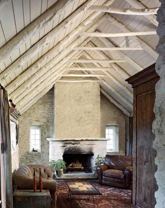 airy-and-cozy-rustic-living-room-designs-17-554x697