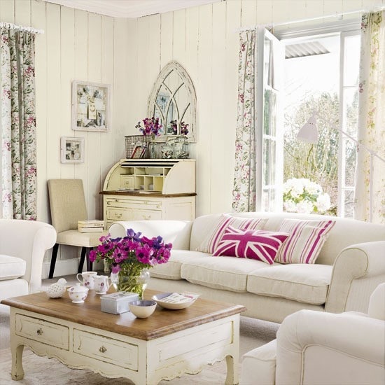 airy-and-cozy-rustic-living-room-designs-31