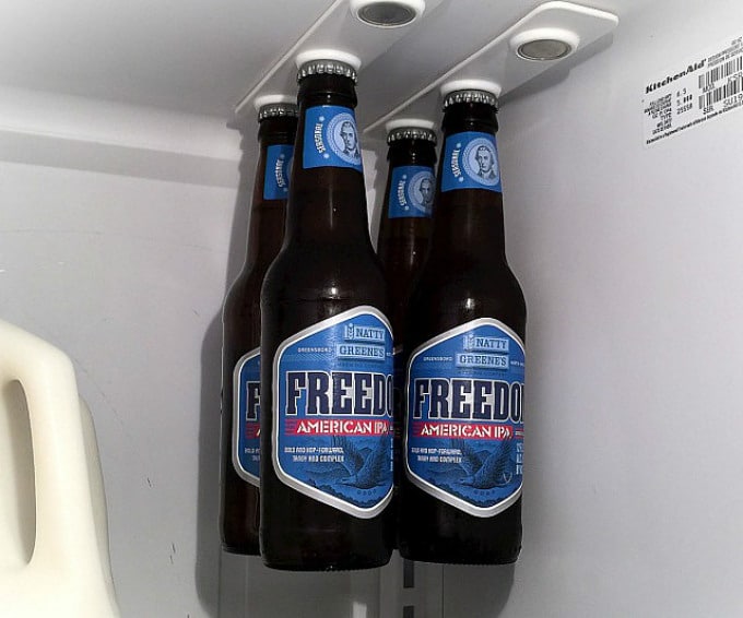 MAGNETIC BOTTLE HOLDER